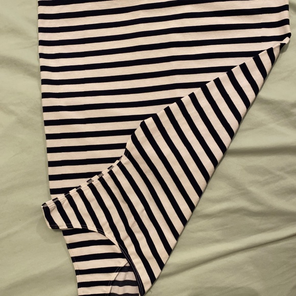 Top - Picture 2 of 4